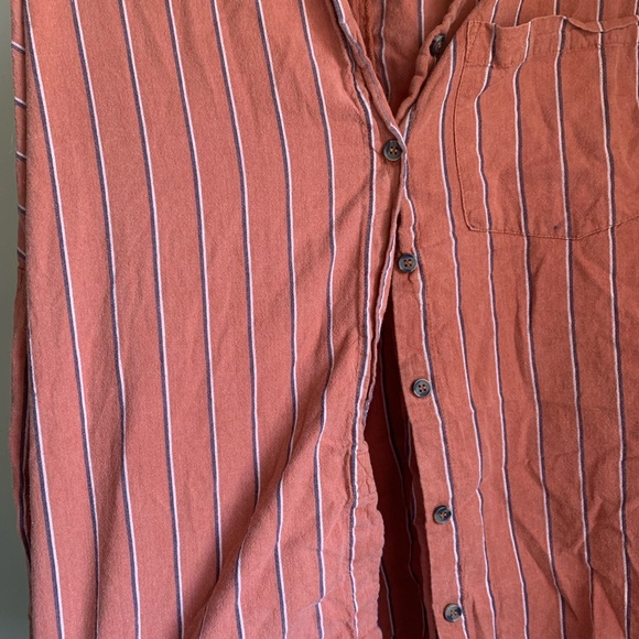 BDG Button Up - Picture 2 of 3